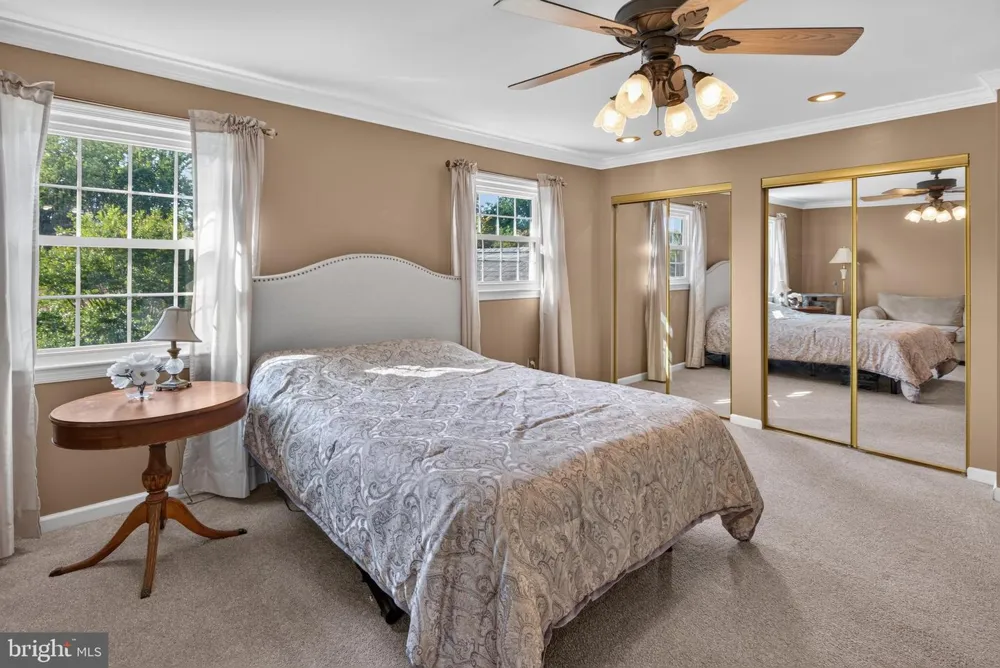 7901 LAURAL VALLEY WAY Springfield, VA 22153