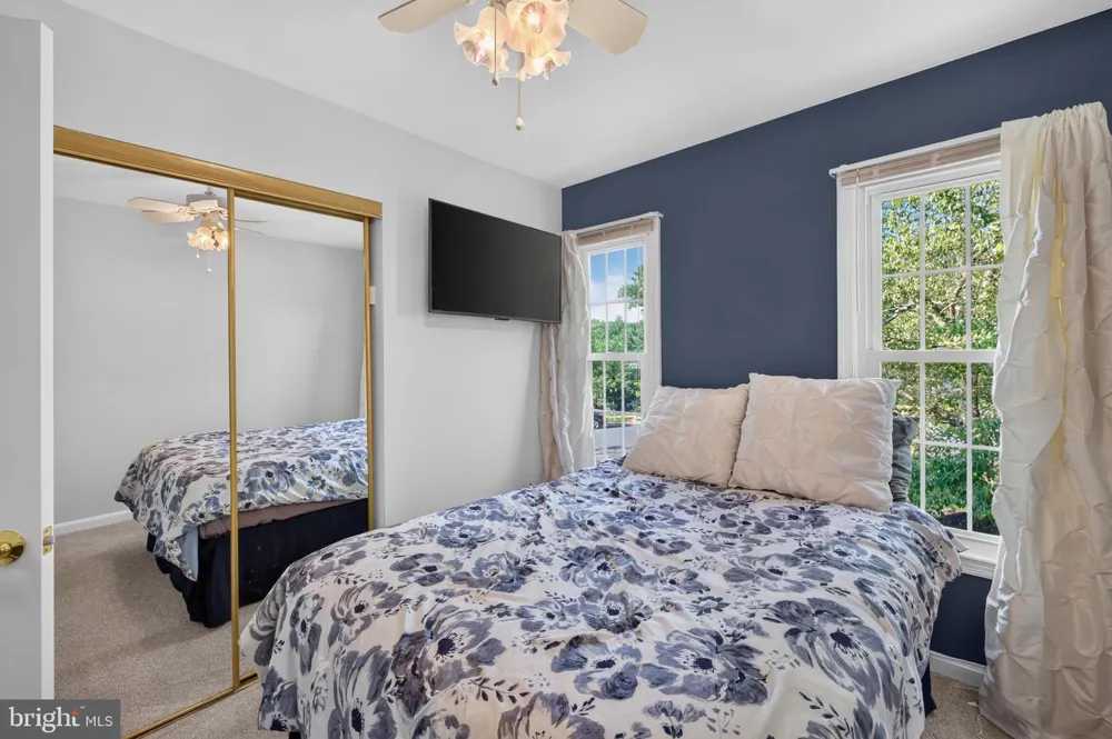 7901 LAURAL VALLEY WAY Springfield, VA 22153