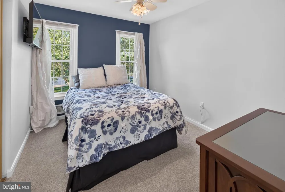 7901 LAURAL VALLEY WAY Springfield, VA 22153