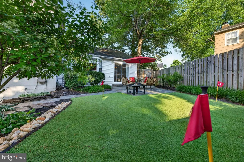7901 LAURAL VALLEY WAY Springfield, VA 22153
