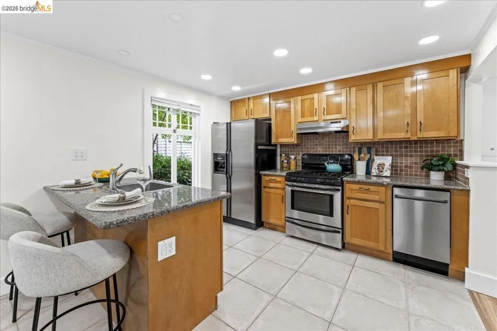 2725 Prince St. #10 Berkeley, CA 94705
