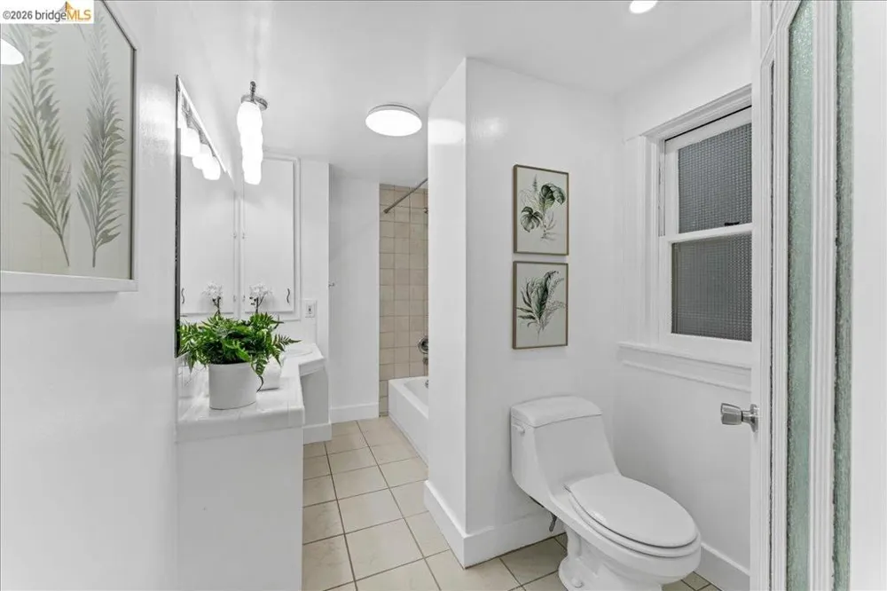 2725 Prince St. #10 Berkeley, CA 94705
