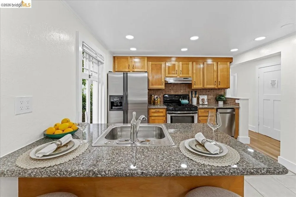 2725 Prince St. #10 Berkeley, CA 94705