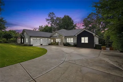 5384 Harris Circle