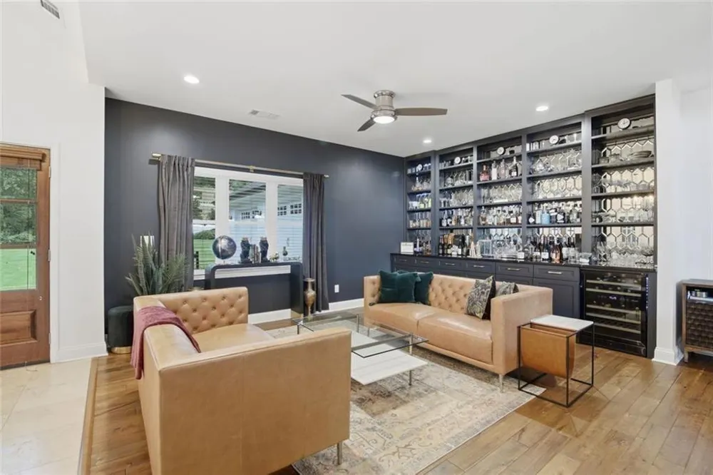 5384 Harris Circle Dunwoody, GA 30338