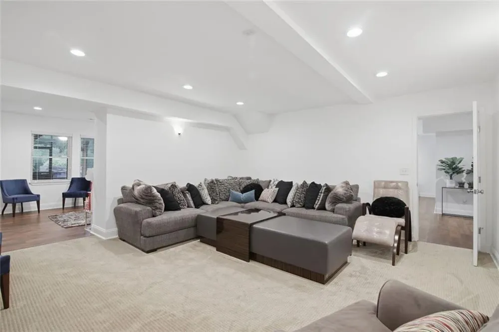 5384 Harris Circle Dunwoody, GA 30338