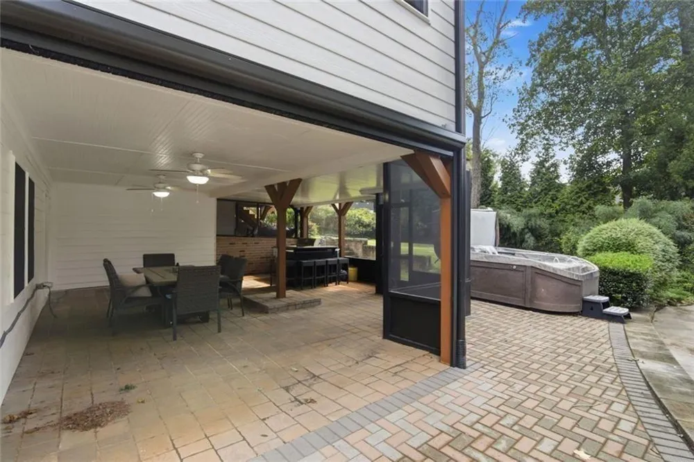 5384 Harris Circle Dunwoody, GA 30338