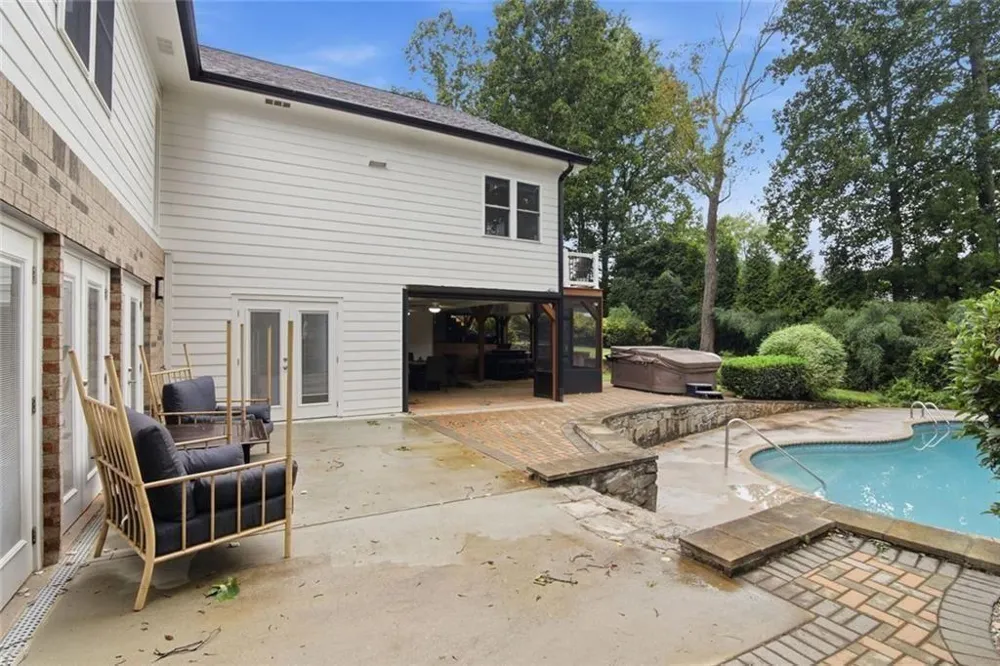5384 Harris Circle Dunwoody, GA 30338