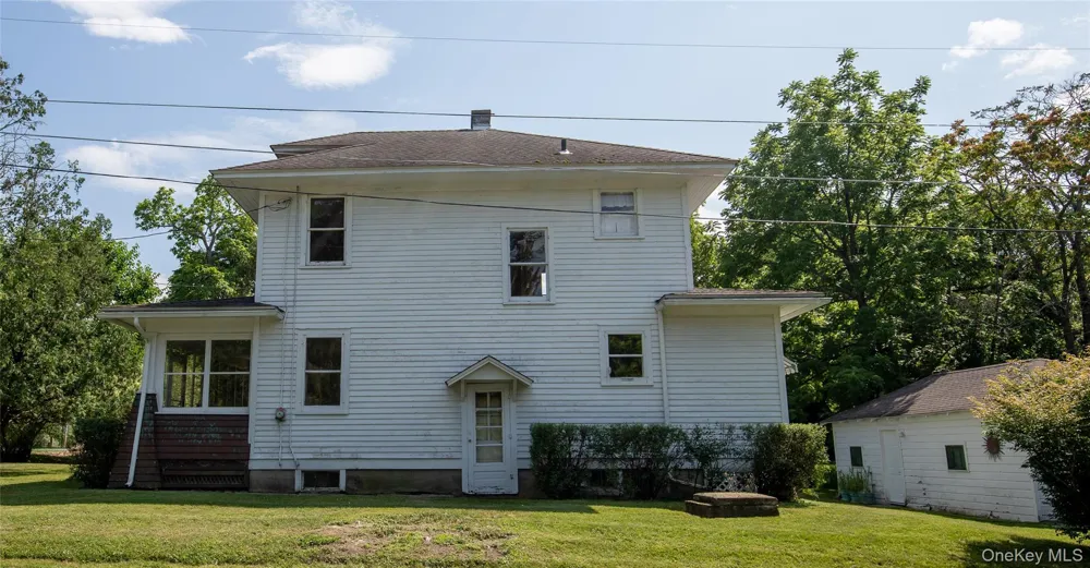 15 Wildey Road Red Hook, NY 12507