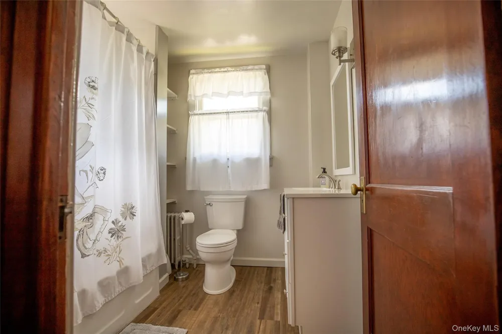 15 Wildey Road Red Hook, NY 12507