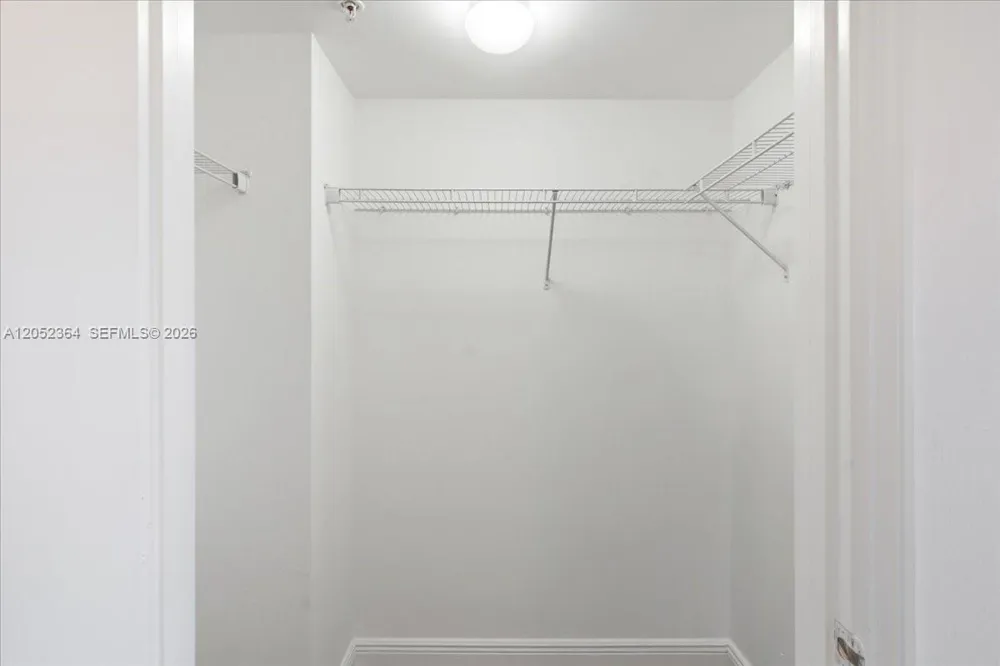 14951 Royal Oaks Ln #402 North Miami, FL 33181