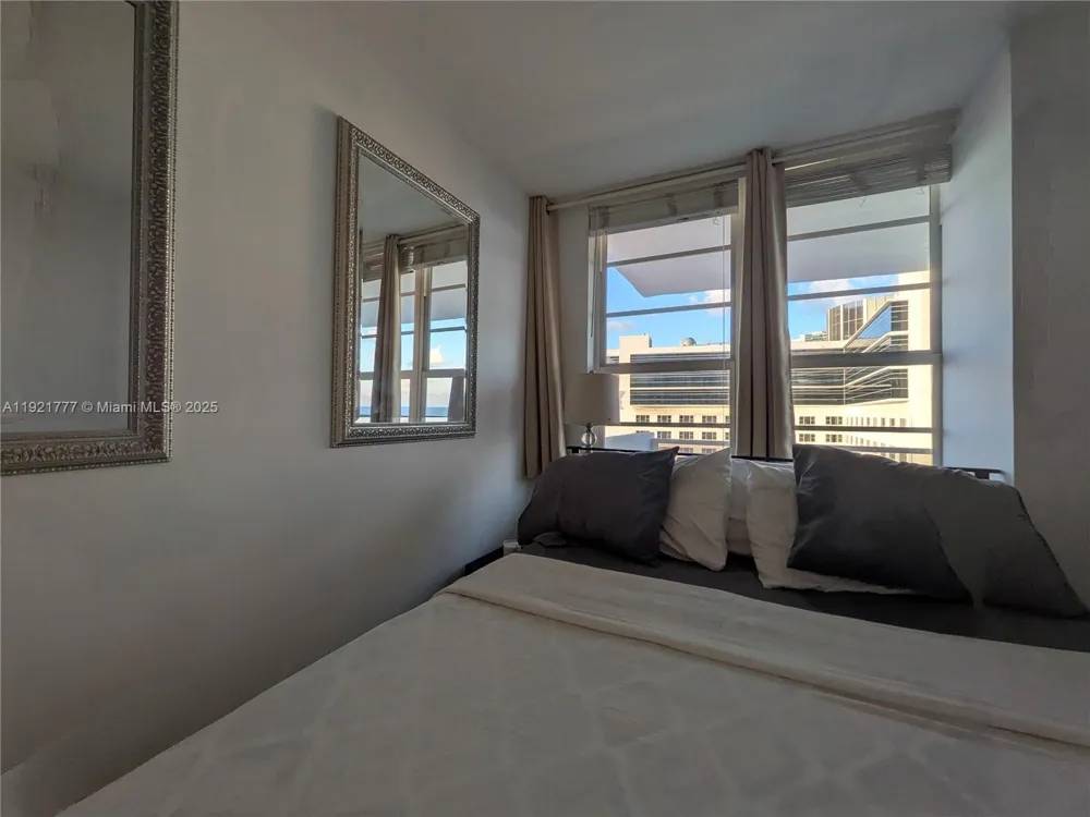 100 Lincoln Rd #904 Miami Beach, FL 33139