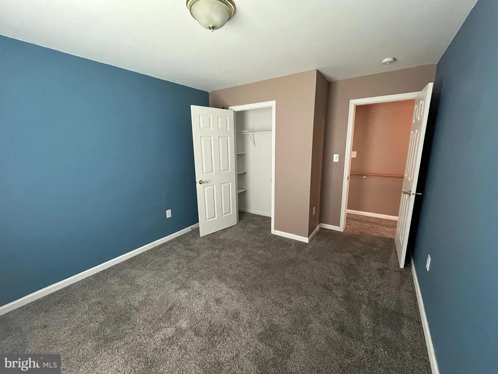 671 KYKUIT PLACE Easton, PA 18040