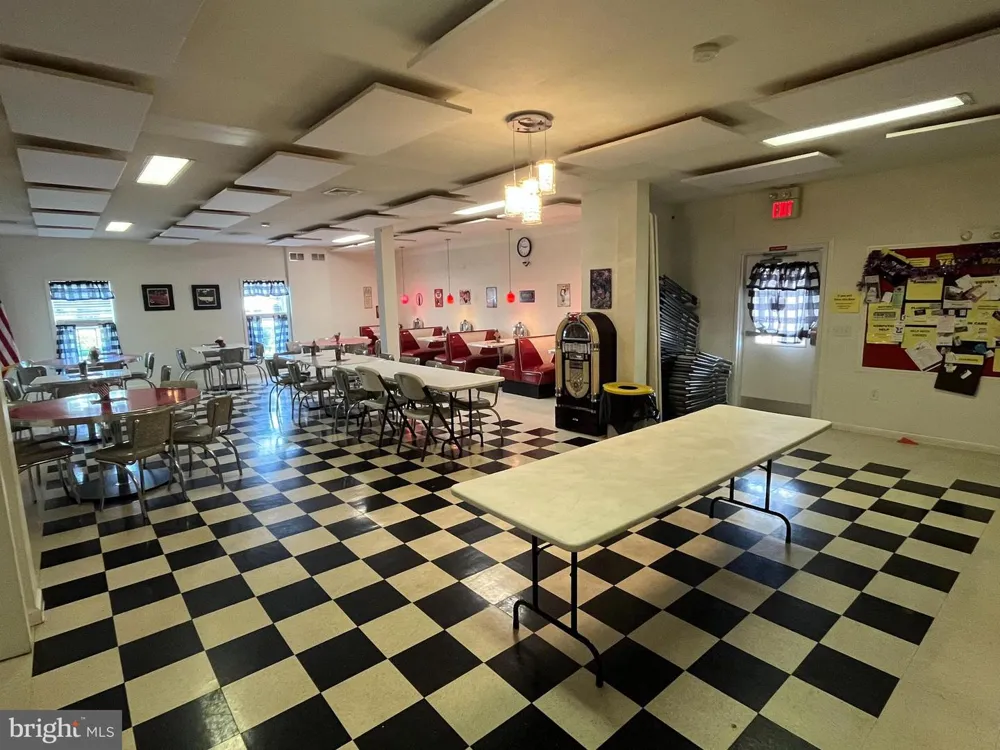 671 KYKUIT PLACE Easton, PA 18040