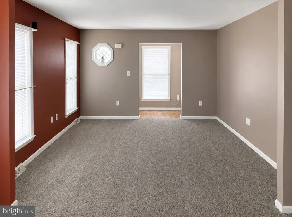 671 KYKUIT PLACE Easton, PA 18040
