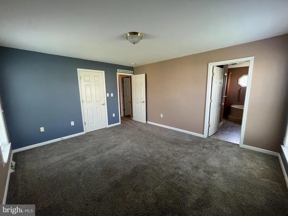 671 KYKUIT PLACE Easton, PA 18040