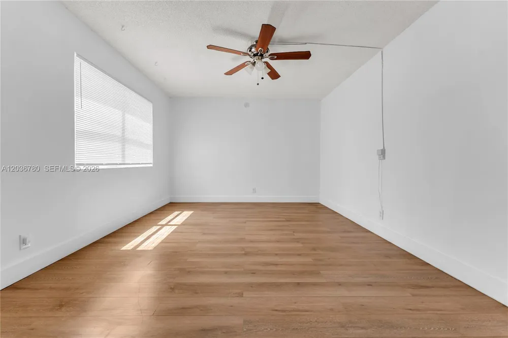 5653 Blueberry CT ## 2 Lauderhill, FL 33313