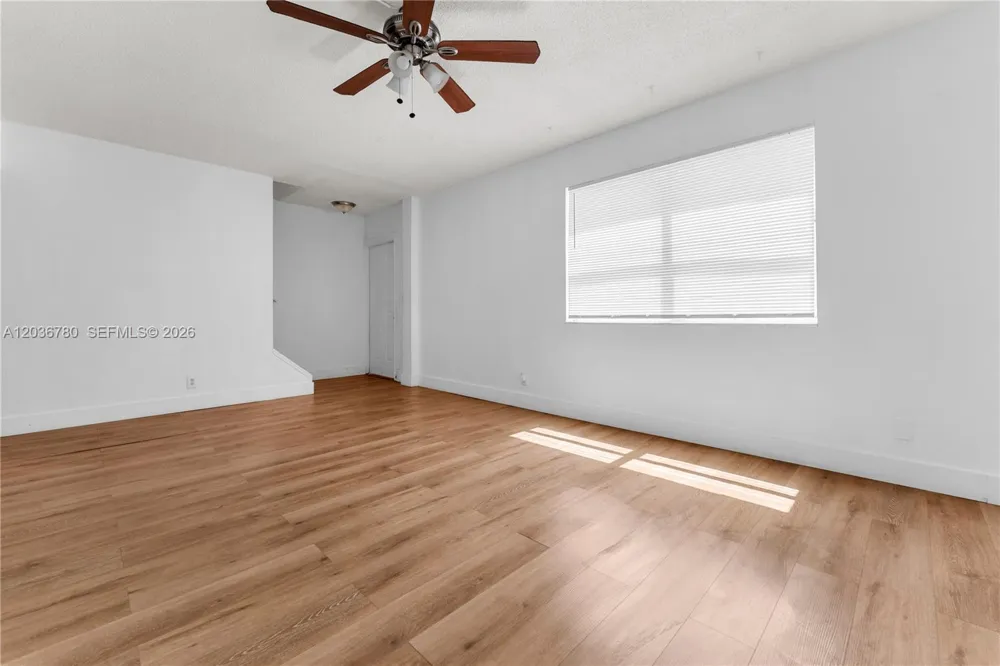 5653 Blueberry CT ## 2 Lauderhill, FL 33313