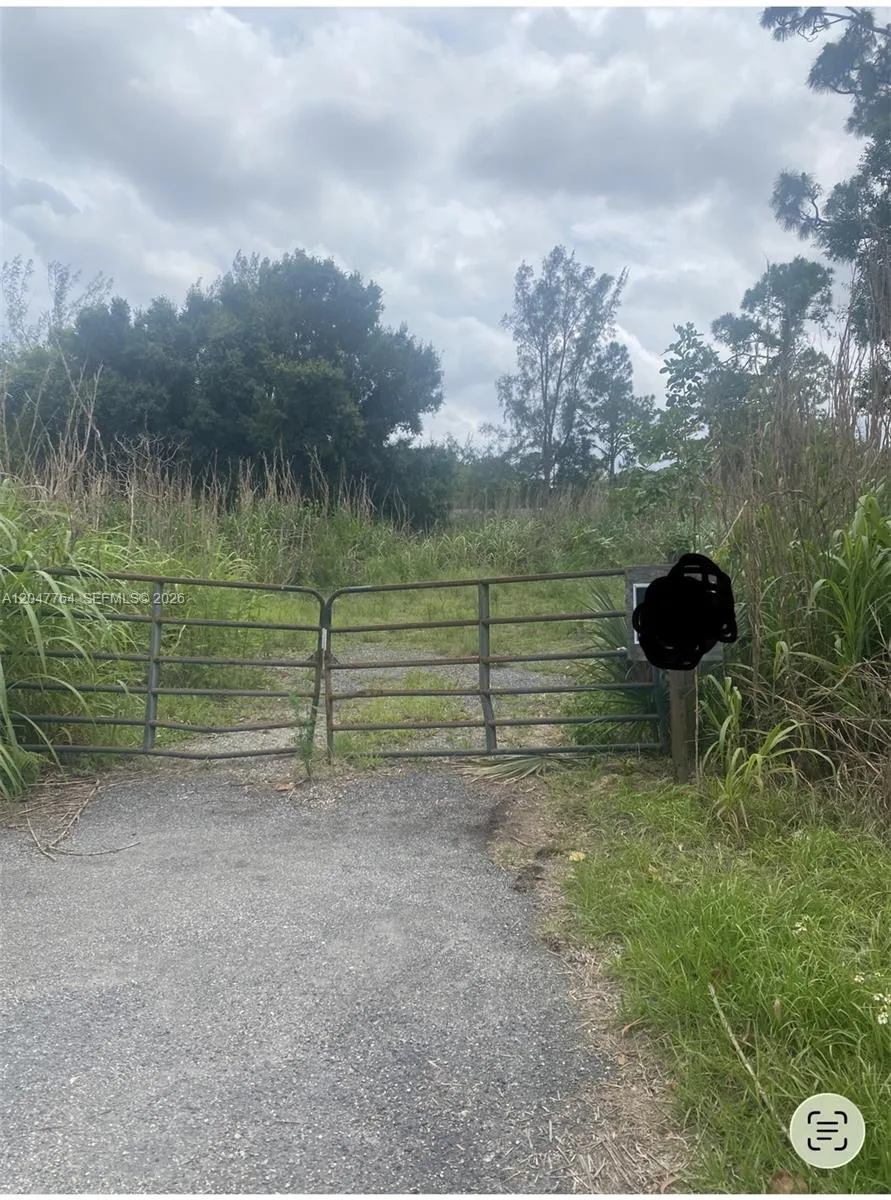 43rd Rd N Loxahatchee, FL 33470