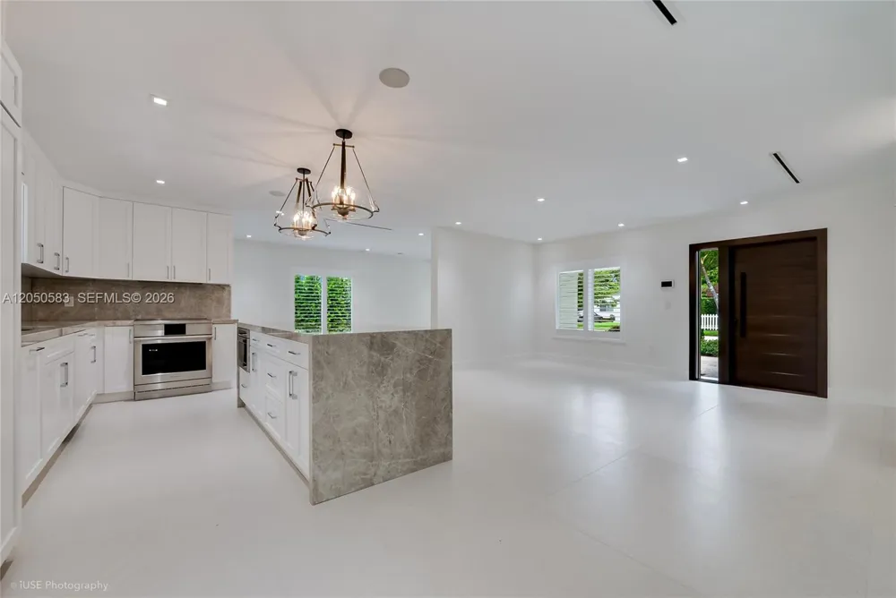 7107 SW 63rd Ave South Miami, FL 33143