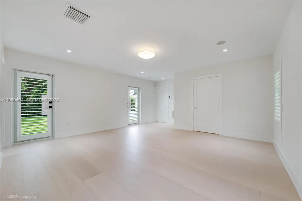 7107 SW 63rd Ave South Miami, FL 33143