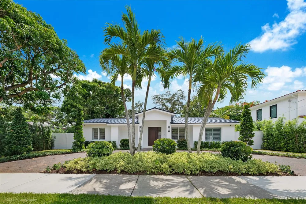 7107 SW 63rd Ave South Miami, FL 33143