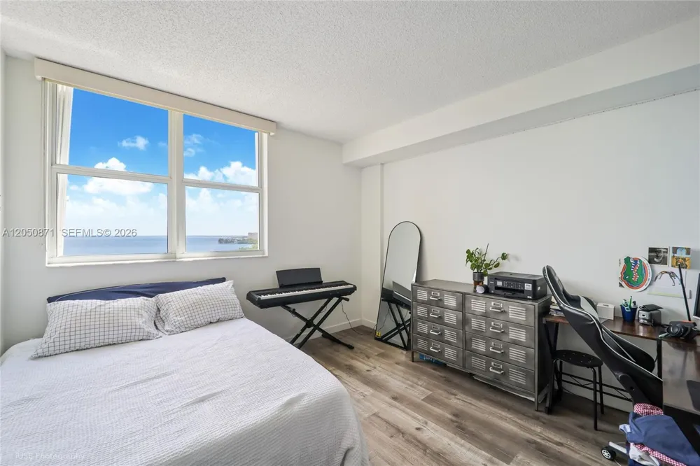2475 Brickell Ave #1107 Miami, FL 33129