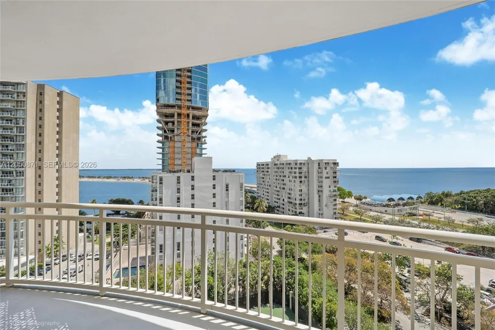 2475 Brickell Ave #1107 Miami, FL 33129