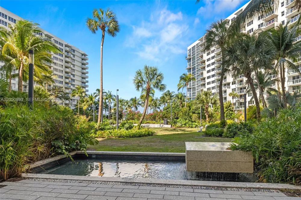 1500 Bay Rd #558S Miami Beach, FL 33139