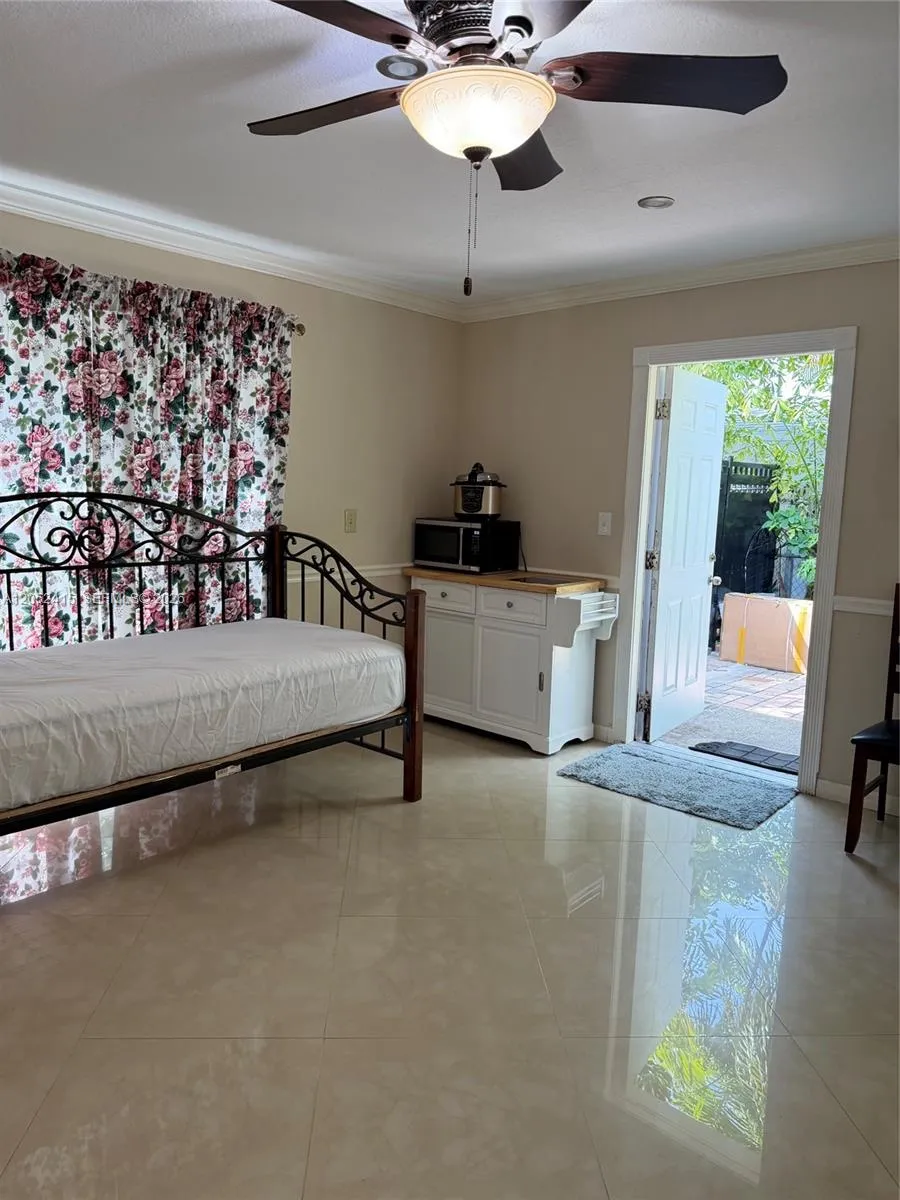 21920 Old Cutler Rd #0 Cutler Bay, FL 33190