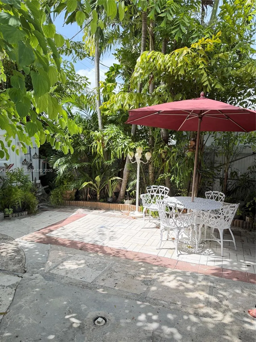 21920 Old Cutler Rd #1 Cutler Bay, FL 33190