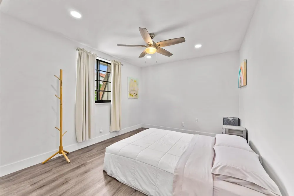 5720 Old Ocean Boulevard #4w Ocean Ridge, FL 33435