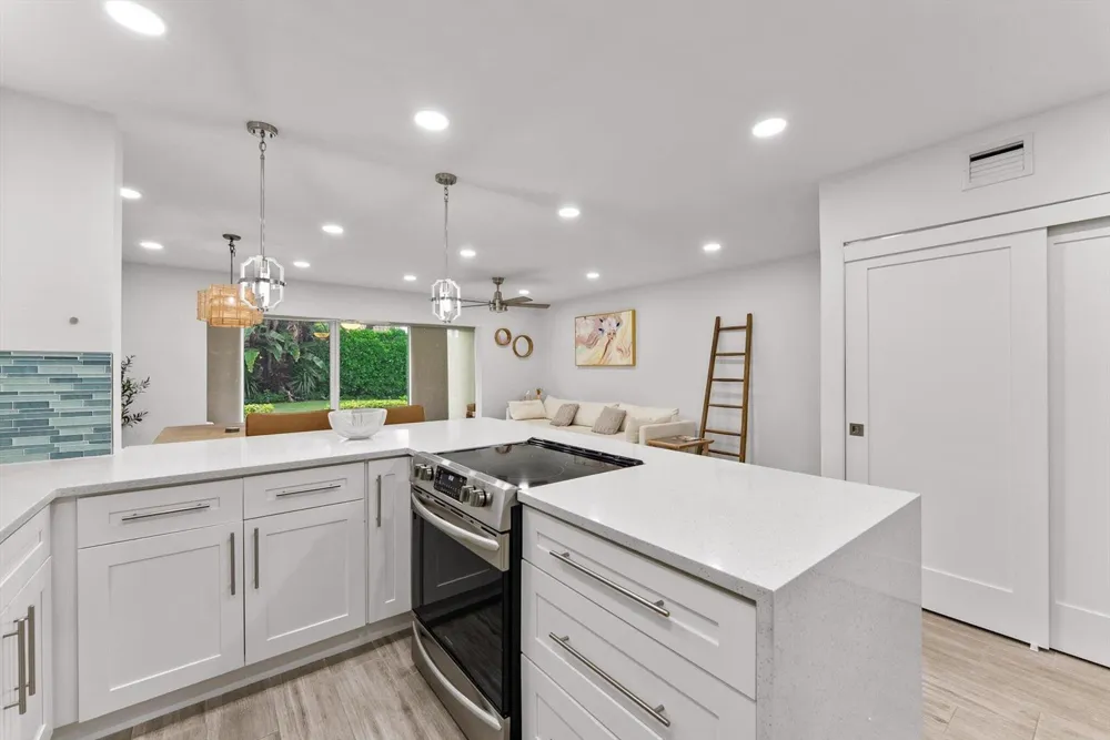 5720 Old Ocean Boulevard #4w Ocean Ridge, FL 33435