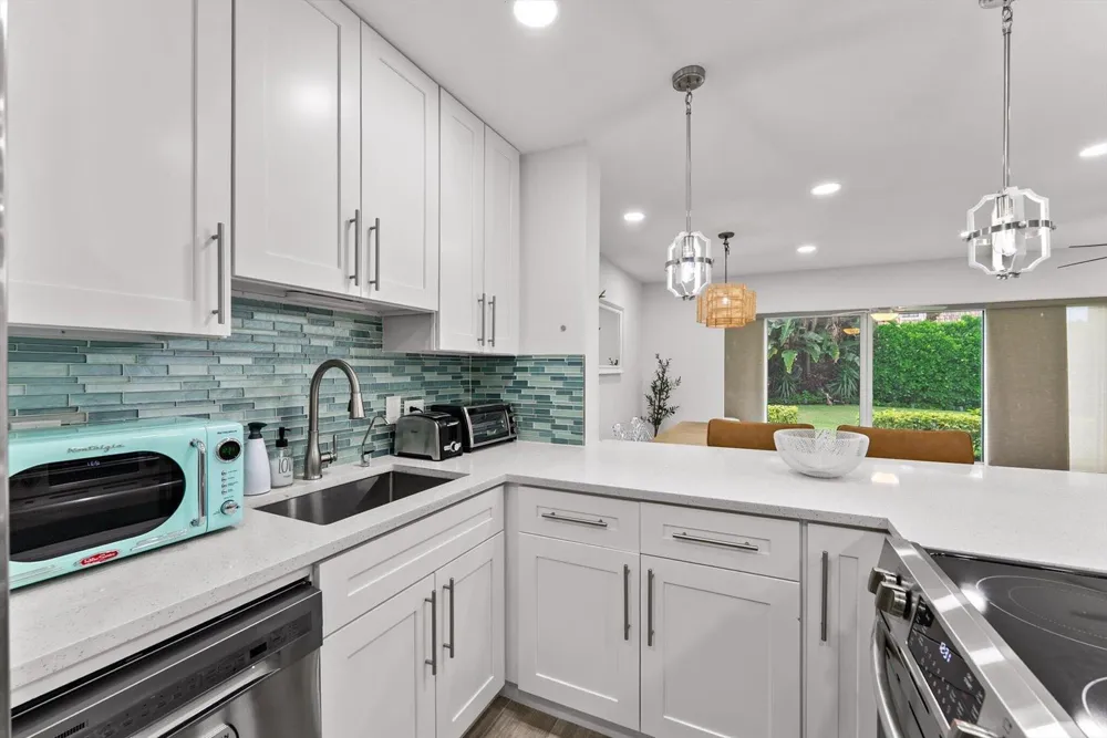 5720 Old Ocean Boulevard #4w Ocean Ridge, FL 33435