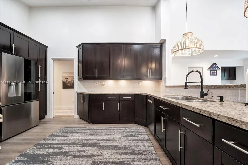 8265 SW 176th Ter Palmetto Bay, FL 33157