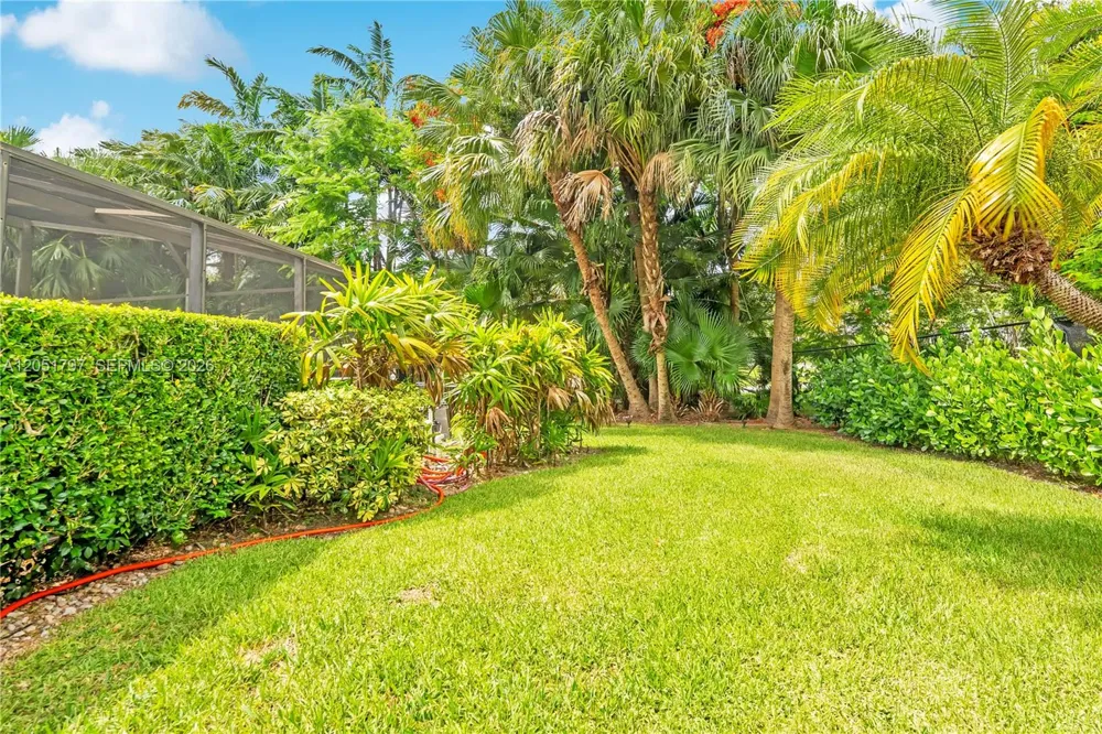 8265 SW 176th Ter Palmetto Bay, FL 33157