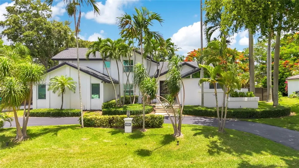 8265 SW 176th Ter Palmetto Bay, FL 33157