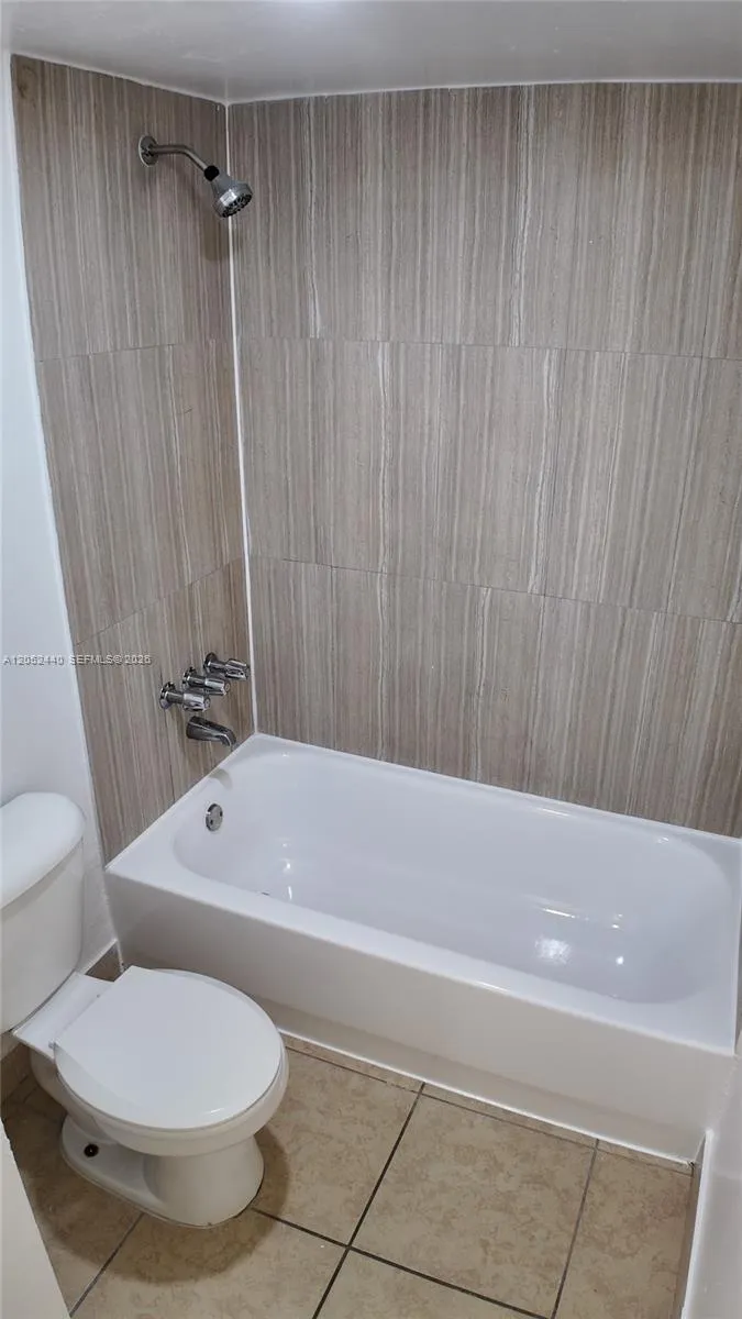 11120 SW 196th St #B305 Cutler Bay, FL 33157