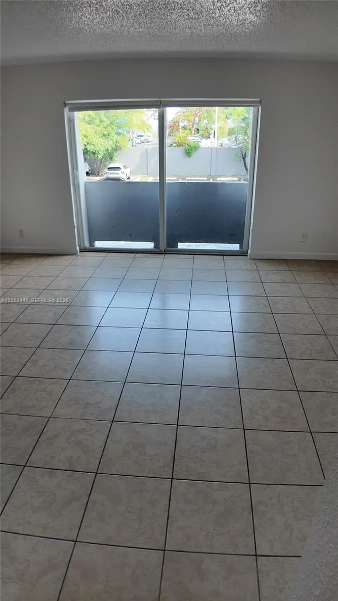 11120 SW 196th St #B305 Cutler Bay, FL 33157