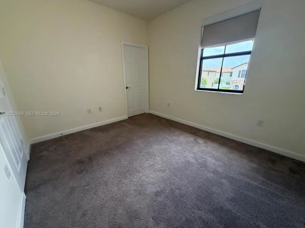 11115 W 32nd Ln Hialeah, FL 33018