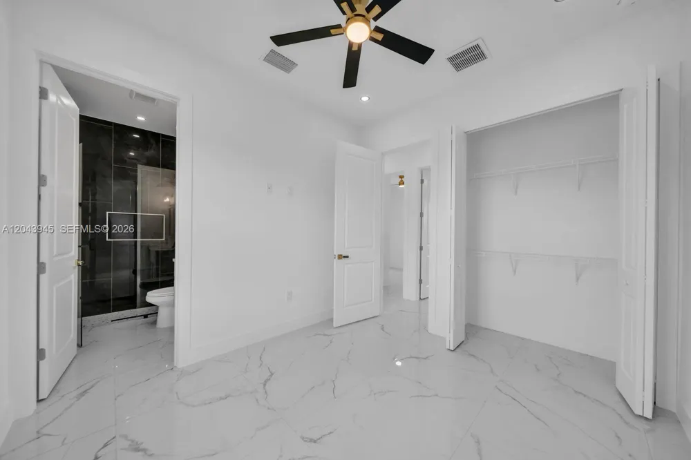 2609 21st ST SW Lehigh Acres, FL 33976