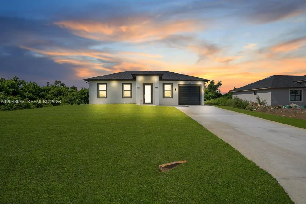 2609 21st ST SW Lehigh Acres, FL 33976