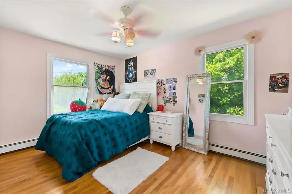 236 Windsor Avenue Brightwaters, NY 11718