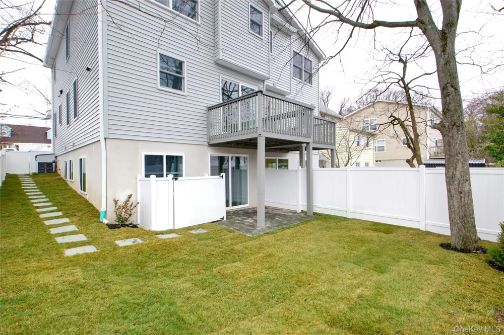 56 Kirkwood Road #A Port Washington, NY 11050