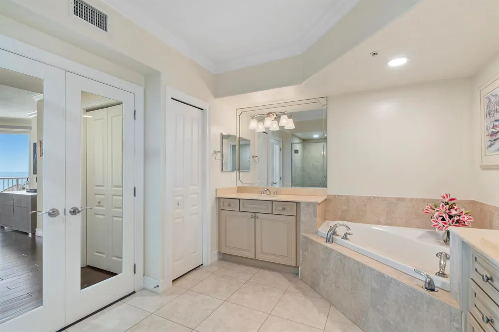 4180 Highway A1a #305b Hutchinson Island, FL 34949