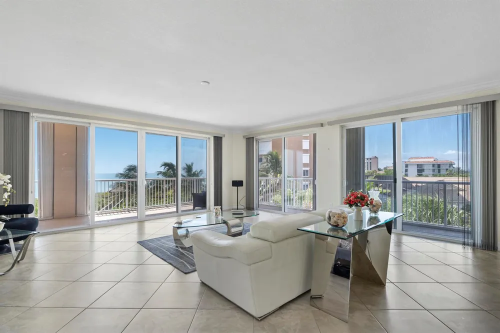 4180 Highway A1a #305b Hutchinson Island, FL 34949