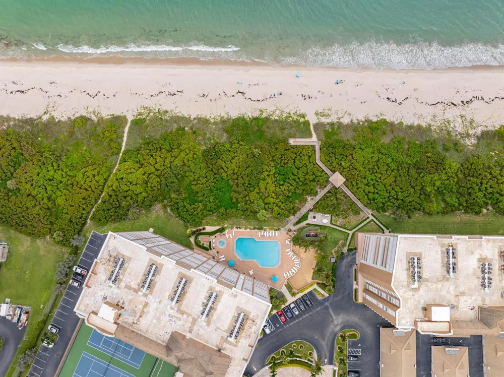 4180 Highway A1a #305b Hutchinson Island, FL 34949