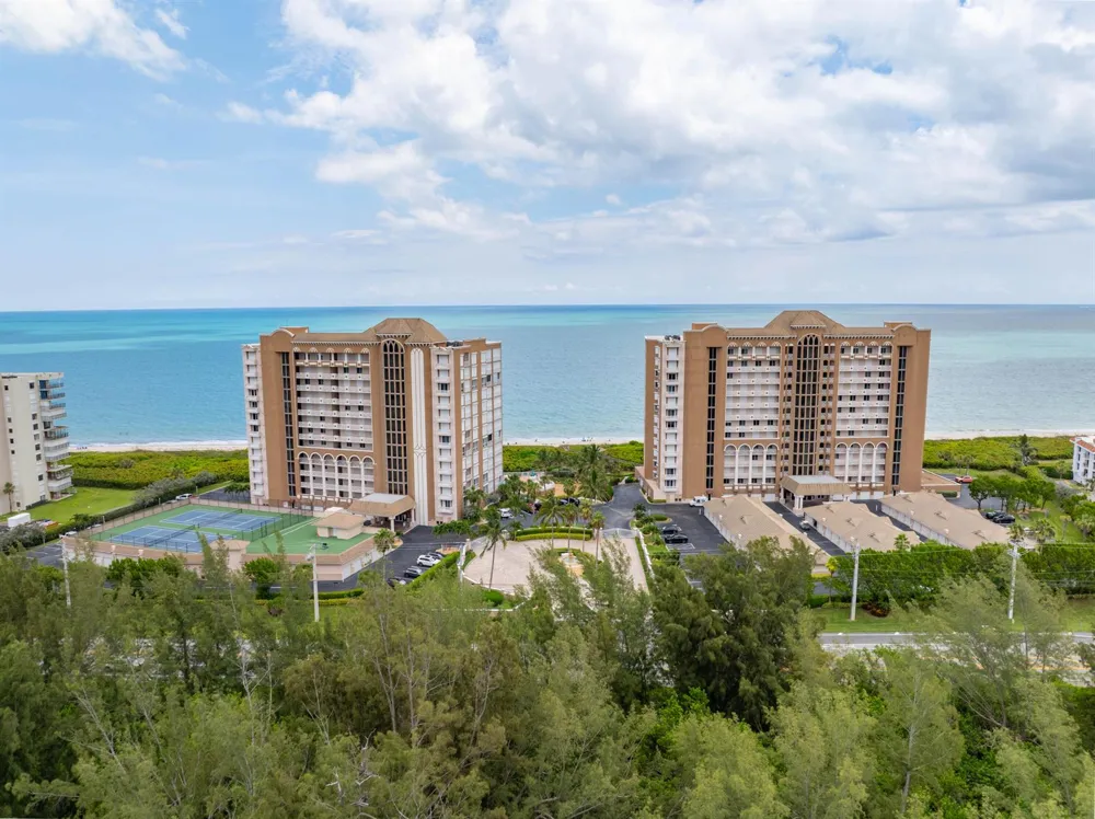 4180 Highway A1a #305b Hutchinson Island, FL 34949