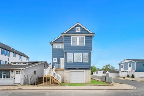 10 8th Avenue