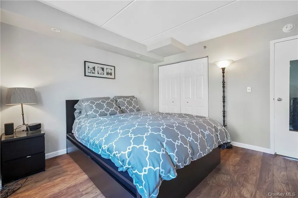123 Mamaroneck Avenue #215 Mamaroneck, NY 10543